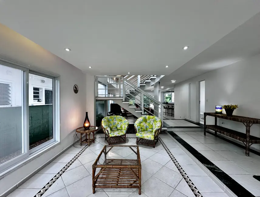 Foto 6 de Casa de Condomínio com 4 quartos à venda, 290m2 em Bertioga - SP