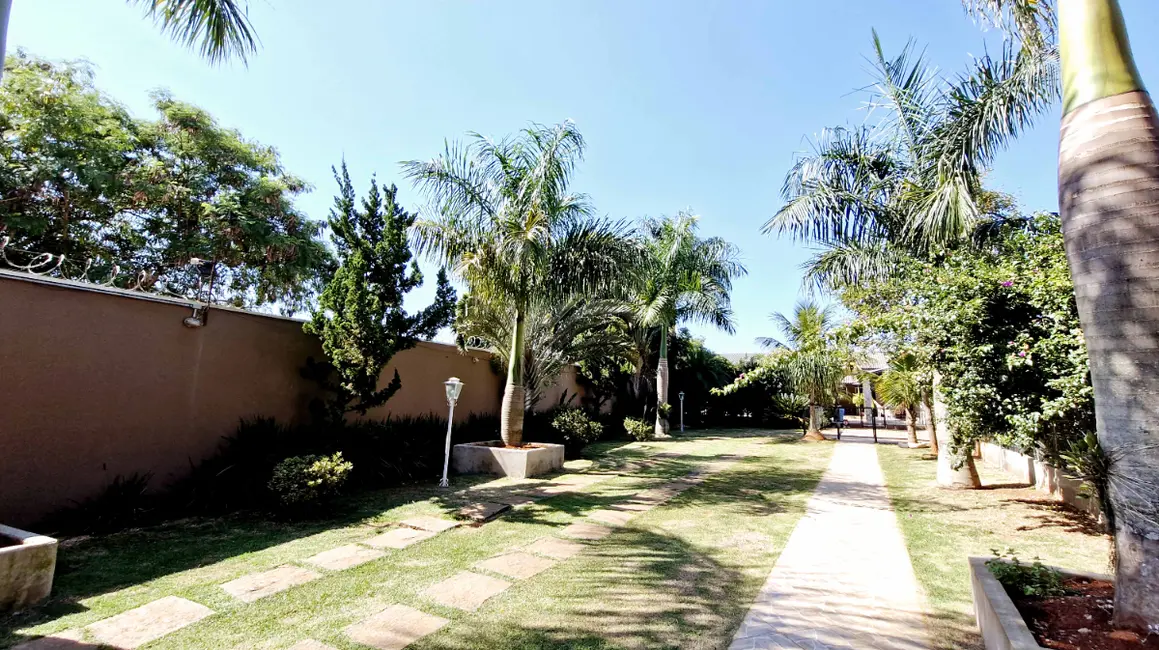 Foto 2 de Casa com 4 quartos à venda, 285m2 em Vila Mazzei, Itapetininga - SP
