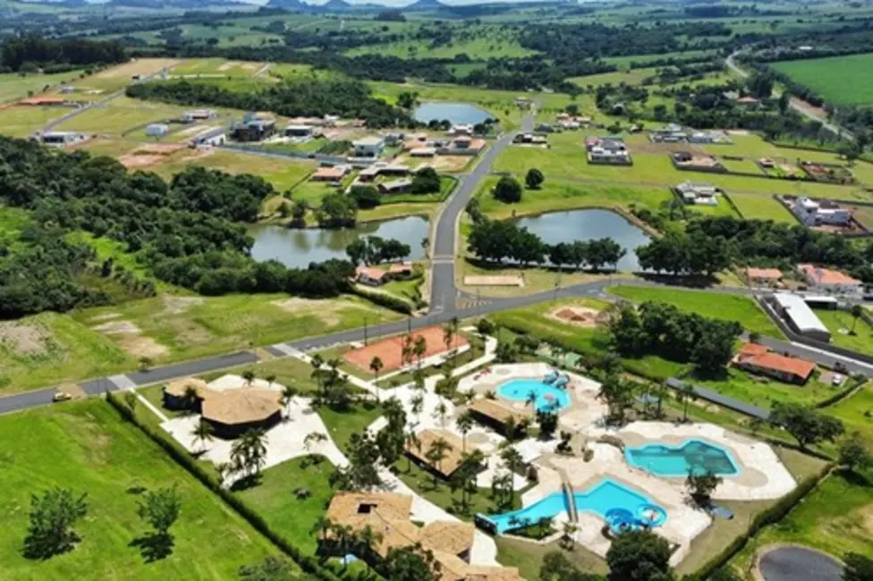 Foto 14 de Terreno / Lote à venda em Centro, Cajuru - SP