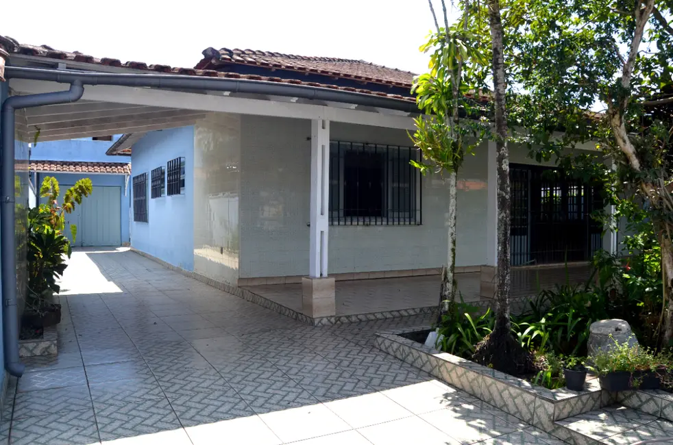 Foto 3 de Casa com 3 quartos à venda, 242m2 em Solemar, Praia Grande - SP