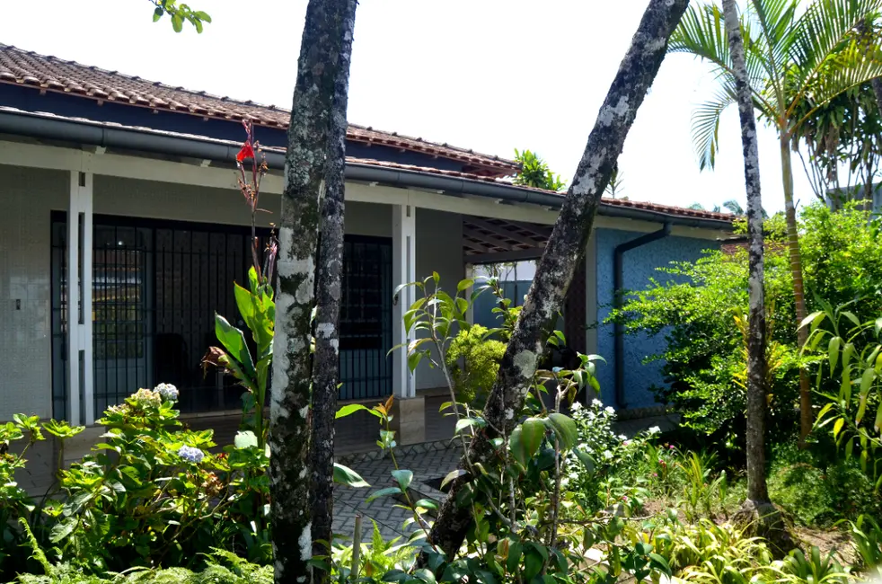Foto 5 de Casa com 3 quartos à venda, 242m2 em Solemar, Praia Grande - SP