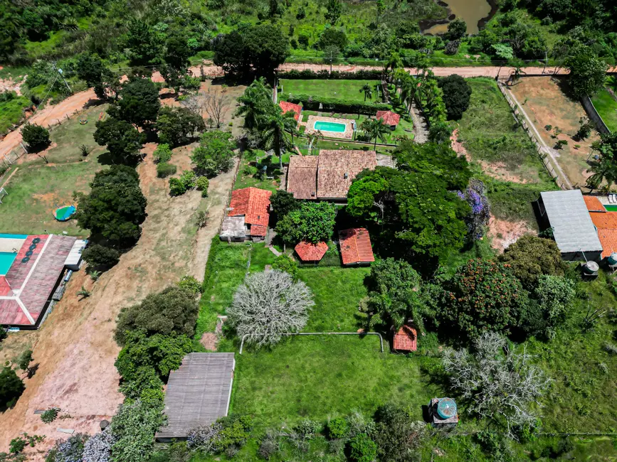Casa com 3 quartos à venda, 300m2 em Pau Arcado, Campo Limpo Paulista - SP - imagem 4 Foto 4 de Casa com 3 quartos à venda, 300m2 em Pau Arcado, Campo Limpo Paulista - SP