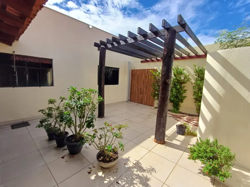 Casa com 2 quartos à venda, 195m2 em Novo Horizonte, Rondonopolis - MT - imagem 3 Foto 3 de Casa com 2 quartos à venda, 195m2 em Novo Horizonte, Rondonopolis - MT