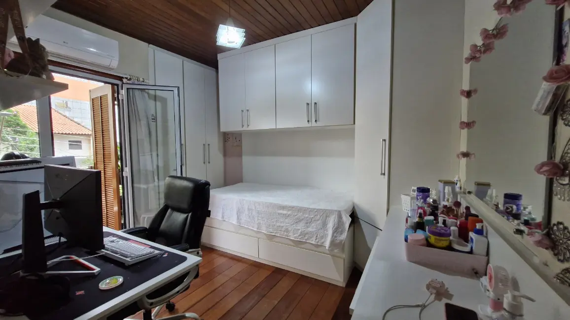 Foto 3 de Sobrado com 3 quartos à venda, 254m2 em Anchieta, Sao Bernardo Do Campo - SP