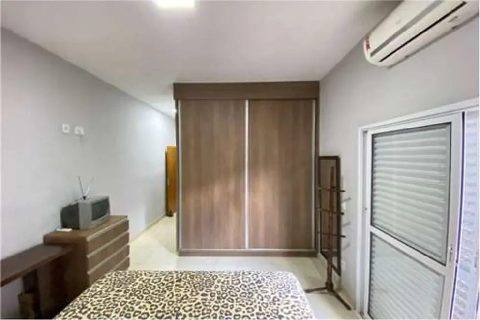 Foto 8 de Casa de Condomínio com 2 quartos à venda, 175m2 em Ribeirao Preto - SP