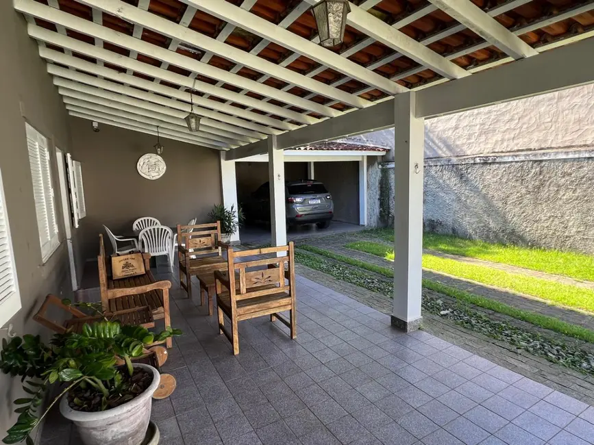 Foto 7 de Casa com 5 quartos à venda, 236m2 em Sao Sebastiao - SP