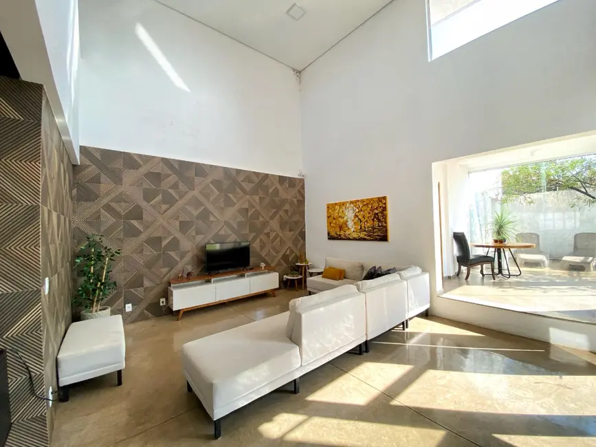 Casa com 3 quartos à venda, 420m2 em Parque Residencial Cidade Universitária, Ribeirao Preto - SP - imagem 9 Foto 9 de Casa com 3 quartos à venda, 420m2 em Parque Residencial Cidade Universitária, Ribeirao Preto - SP