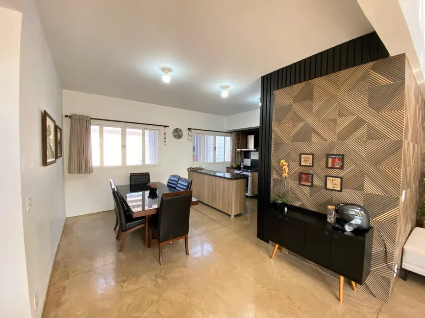 Casa com 3 quartos à venda, 420m2 em Parque Residencial Cidade Universitária, Ribeirao Preto - SP - imagem 3 Foto 3 de Casa com 3 quartos à venda, 420m2 em Parque Residencial Cidade Universitária, Ribeirao Preto - SP