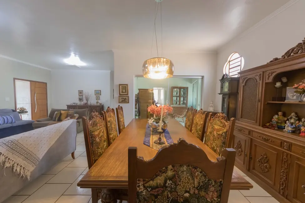 Foto 4 de Casa com 3 quartos à venda, 400m2 em Nova Jaboticabal, Jaboticabal - SP