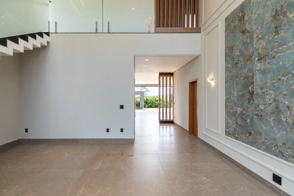 Casa de Condomínio com 3 quartos à venda, 393m2 em Vila do Golf, Ribeirao Preto - SP - imagem 9 Foto 9 de Casa de Condomínio com 3 quartos à venda, 393m2 em Vila do Golf, Ribeirao Preto - SP