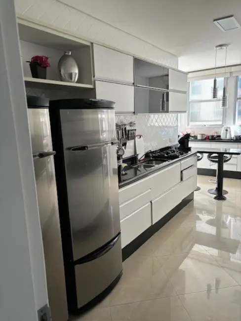 Apartamento com 4 quartos à venda, 150m2 em Guaruja - SP - imagem 9 Foto 9 de Apartamento com 4 quartos à venda, 150m2 em Guaruja - SP