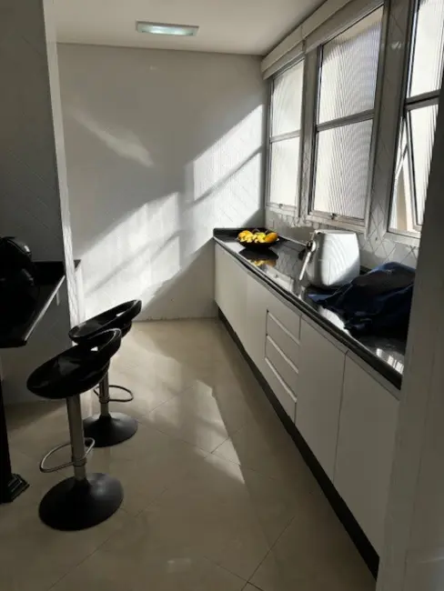 Apartamento com 4 quartos à venda, 150m2 em Guaruja - SP - imagem 3 Foto 3 de Apartamento com 4 quartos à venda, 150m2 em Guaruja - SP