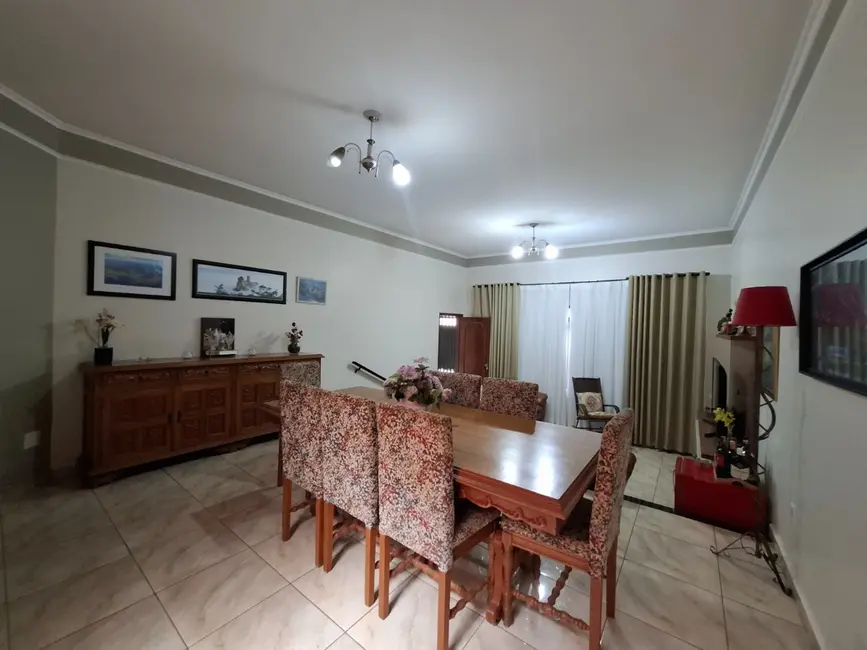 Foto 3 de Casa com 3 quartos à venda, 211m2 em Nova Ribeirânia, Ribeirao Preto - SP