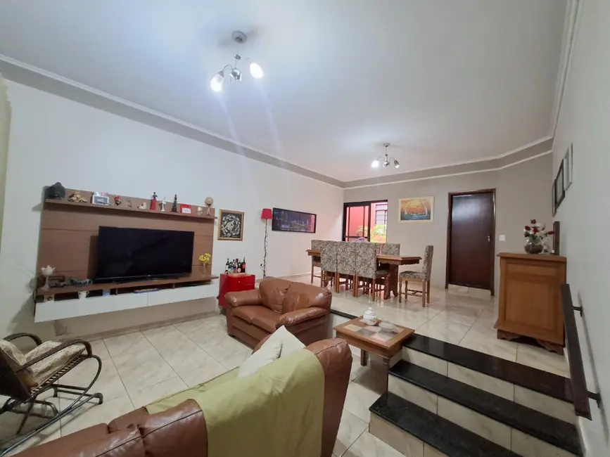 Foto 5 de Casa com 3 quartos à venda, 211m2 em Nova Ribeirânia, Ribeirao Preto - SP