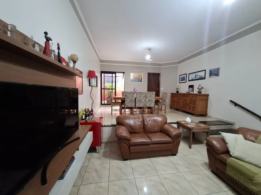 Foto 4 de Casa com 3 quartos à venda, 211m2 em Nova Ribeirânia, Ribeirao Preto - SP
