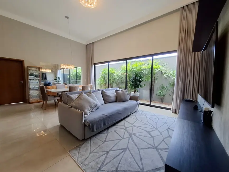 Foto 1 de Casa de Condomínio com 3 quartos à venda, 250m2 em Vila do Golf, Ribeirao Preto - SP