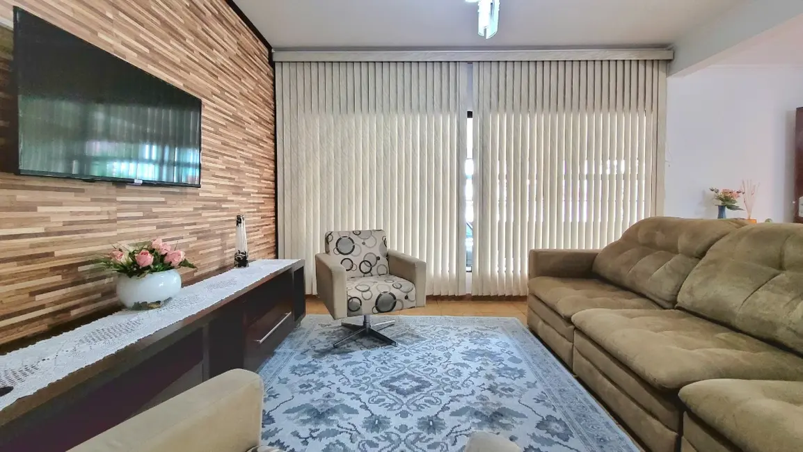 Sobrado com 3 quartos à venda, 264m2 em Parque Terra Nova II, Sao Bernardo Do Campo - SP - imagem 6 Foto 6 de Sobrado com 3 quartos à venda, 264m2 em Parque Terra Nova II, Sao Bernardo Do Campo - SP