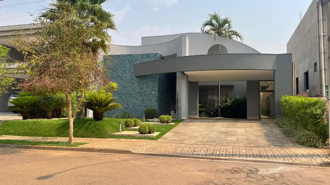 Foto 2 de Casa de Condomínio com 3 quartos à venda, 273m2 em Rondonopolis - MT