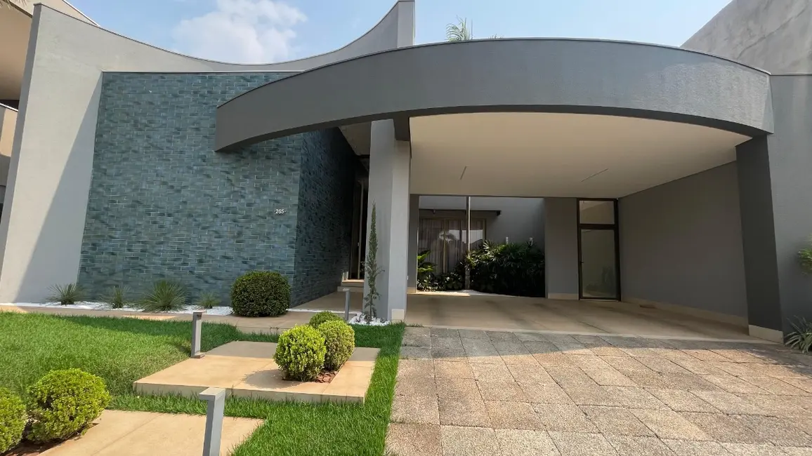 Foto 1 de Casa de Condomínio com 3 quartos à venda, 273m2 em Rondonopolis - MT