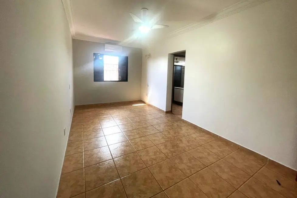 Foto 8 de Casa de Condomínio com 3 quartos à venda, 170m2 em Centro, Jardinopolis - SP