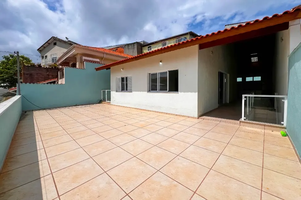 Foto 4 de Casa de Vila com 2 quartos à venda, 111m2 em Santa Luzia, Ribeirao Pires - SP