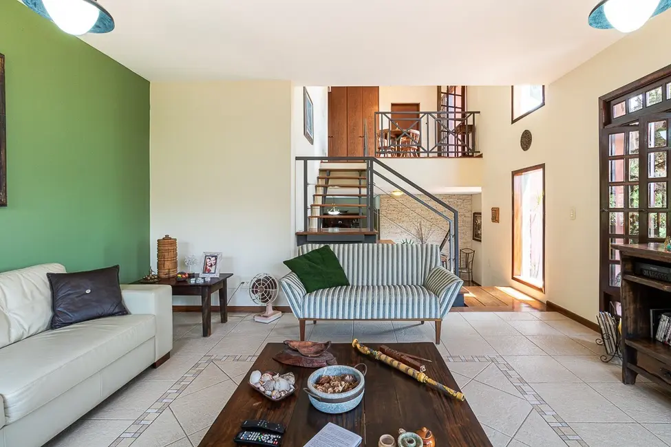 Foto 3 de Casa de Condomínio com 4 quartos à venda, 291m2 em Jardim Indaiá, Embu Das Artes - SP