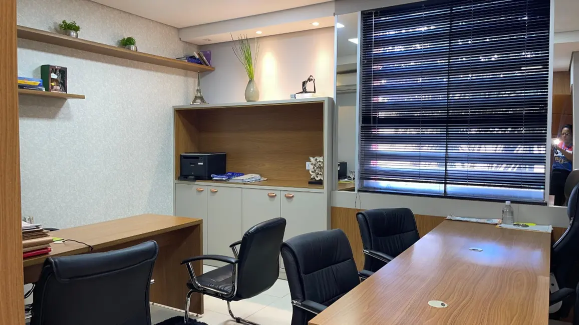 Prédio Inteiro à venda, 800m2 em Centro, Rondonopolis - MT - imagem 8 Foto 8 de Prédio Inteiro à venda, 800m2 em Centro, Rondonopolis - MT