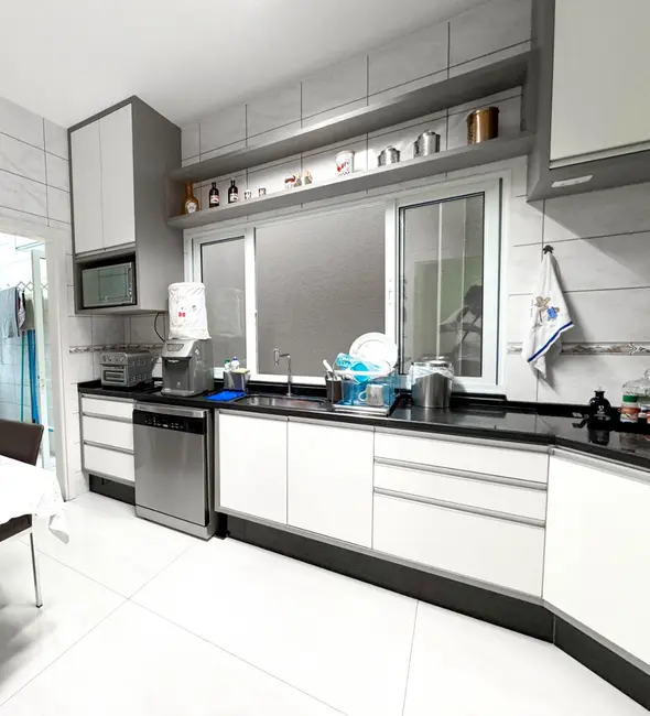 Casa à venda, 177m2 em Vila Aurora I, Rondonopolis - MT - imagem 4 Foto 4 de Casa à venda, 177m2 em Vila Aurora I, Rondonopolis - MT