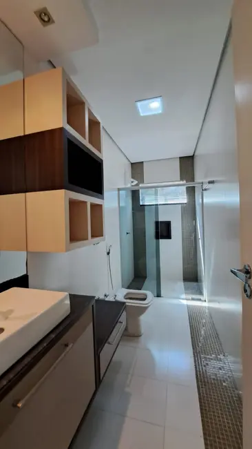 Foto 3 de Casa de Condomínio com 4 quartos à venda, 350m2 em Vila Goulart, Rondonopolis - MT