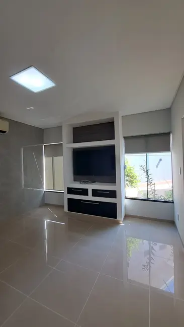 Foto 4 de Casa de Condomínio com 4 quartos à venda, 350m2 em Vila Goulart, Rondonopolis - MT