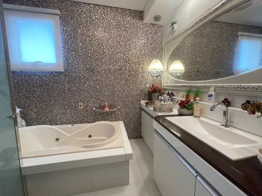 Foto 9 de Apartamento com 3 quartos à venda, 188m2 em Vila Aurora II, Rondonopolis - MT