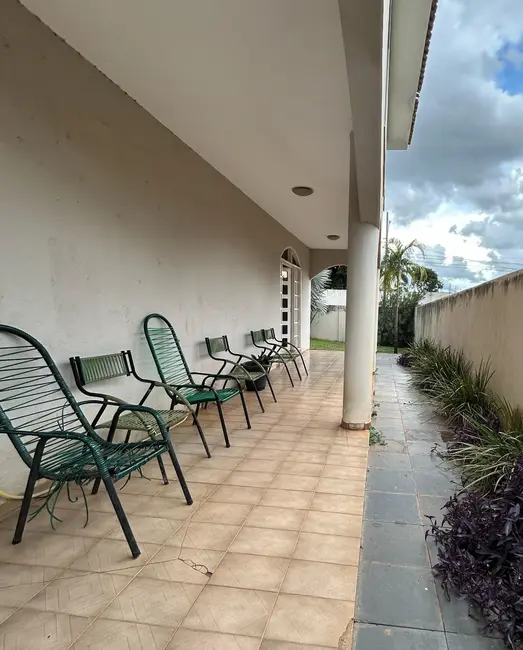 Sobrado à venda, 600m2 em Vila Adriana, Rondonopolis - MT - imagem 5 Foto 5 de Sobrado à venda, 600m2 em Vila Adriana, Rondonopolis - MT