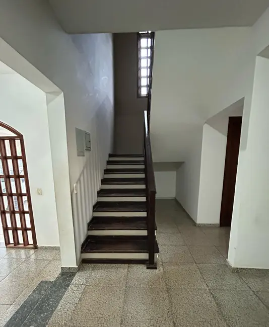 Sobrado à venda, 600m2 em Vila Adriana, Rondonopolis - MT - imagem 7 Foto 7 de Sobrado à venda, 600m2 em Vila Adriana, Rondonopolis - MT