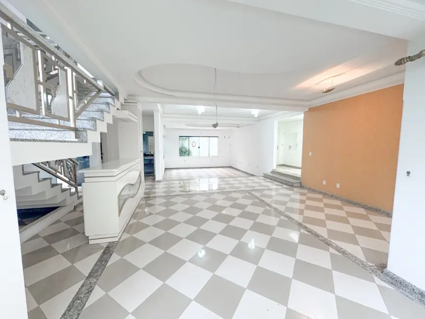 Casa com 5 quartos à venda, 610m2 em Vila Goulart, Rondonopolis - MT - imagem 4 Foto 4 de Casa com 5 quartos à venda, 610m2 em Vila Goulart, Rondonopolis - MT