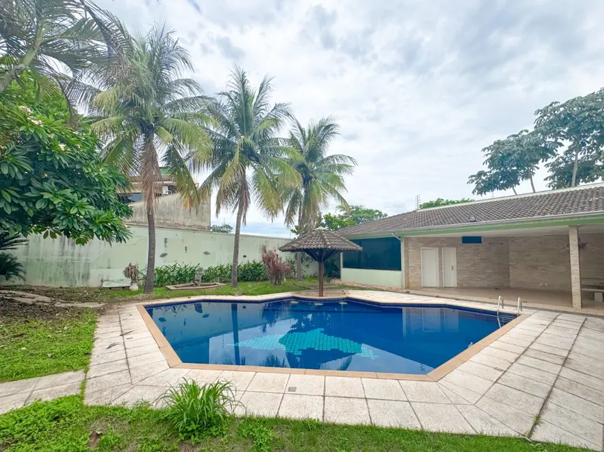 Casa com 5 quartos à venda, 610m2 em Vila Goulart, Rondonopolis - MT - imagem 8 Foto 8 de Casa com 5 quartos à venda, 610m2 em Vila Goulart, Rondonopolis - MT