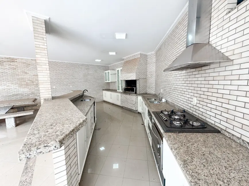 Casa com 5 quartos à venda, 610m2 em Vila Goulart, Rondonopolis - MT - imagem 7 Foto 7 de Casa com 5 quartos à venda, 610m2 em Vila Goulart, Rondonopolis - MT