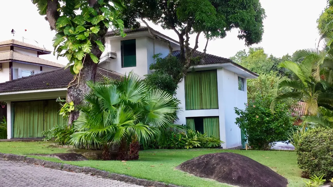 Foto 1 de Casa de Condomínio com 3 quartos à venda, 153m2 em Ilhabela - SP