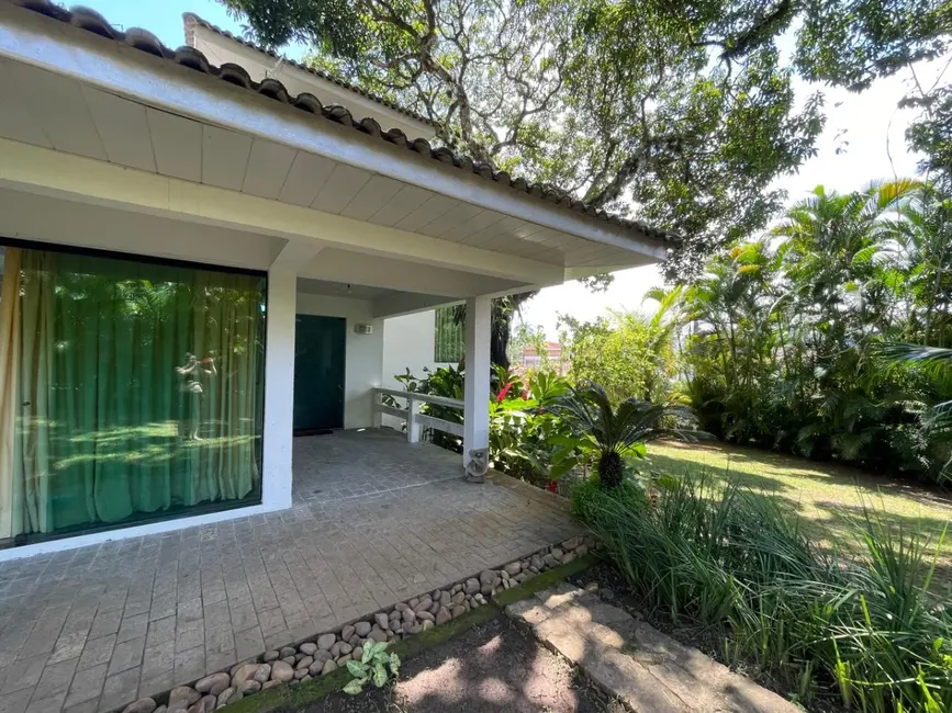 Foto 2 de Casa de Condomínio com 3 quartos à venda, 153m2 em Ilhabela - SP