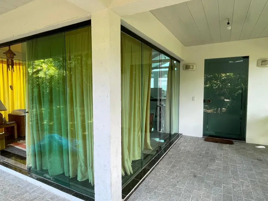 Foto 3 de Casa de Condomínio com 3 quartos à venda, 153m2 em Ilhabela - SP