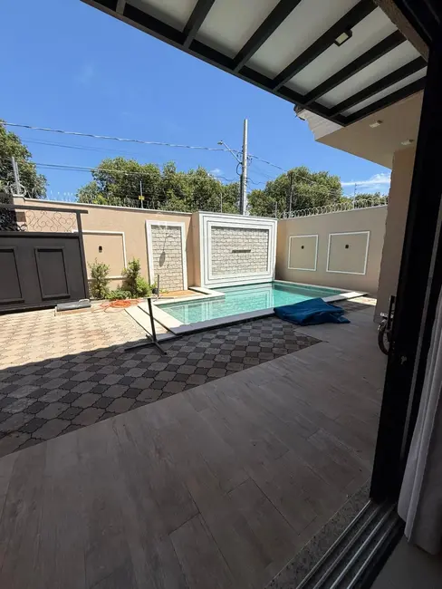 Foto 13 de Casa à venda, 412m2 em Coophalis, Rondonopolis - MT