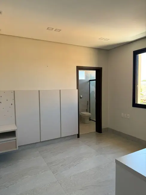 Casa à venda, 412m2 em Coophalis, Rondonopolis - MT - imagem 6 Foto 6 de Casa à venda, 412m2 em Coophalis, Rondonopolis - MT