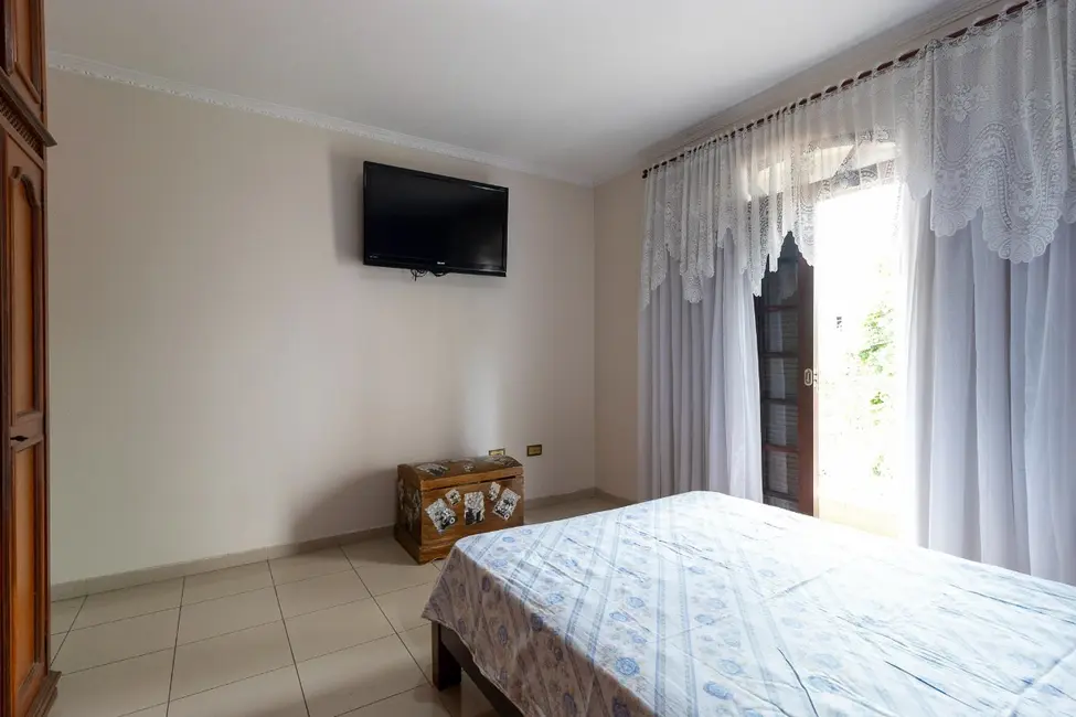 Sobrado com 3 quartos à venda, 222m2 em Parque das Nações, Santo Andre - SP - imagem 8 Foto 8 de Sobrado com 3 quartos à venda, 222m2 em Parque das Nações, Santo Andre - SP