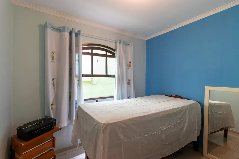 Sobrado com 3 quartos à venda, 222m2 em Parque das Nações, Santo Andre - SP - imagem 4 Foto 4 de Sobrado com 3 quartos à venda, 222m2 em Parque das Nações, Santo Andre - SP