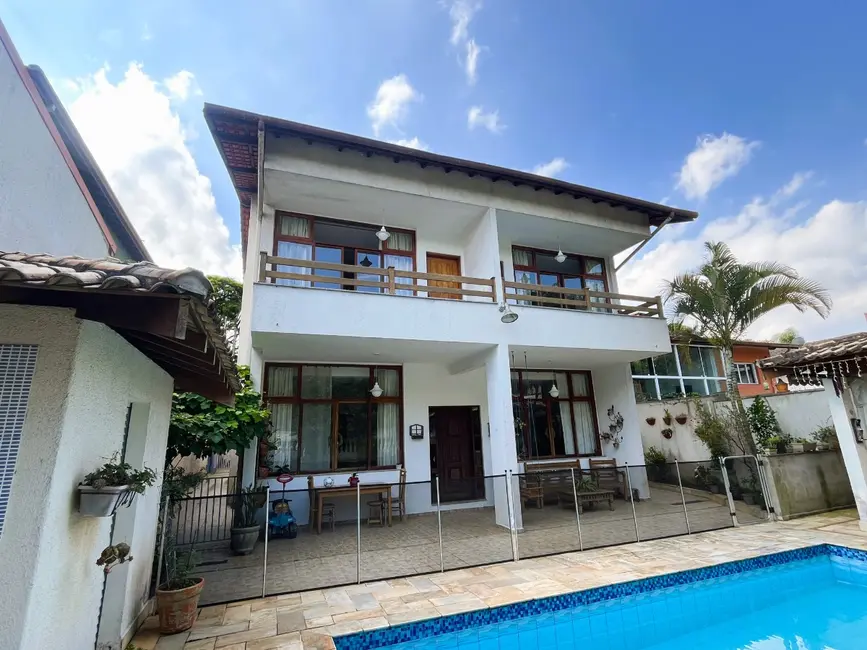 Casa de Condomínio com 4 quartos à venda, 302m2 em Pinus Park, Cotia - SP - imagem 1 Foto 1 de Casa de Condomínio com 4 quartos à venda, 302m2 em Pinus Park, Cotia - SP