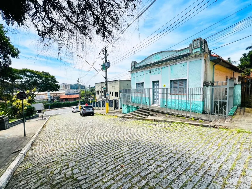 Casa à venda, 251m2 em Centro Alto, Ribeirao Pires - SP - imagem 6 Foto 6 de Casa à venda, 251m2 em Centro Alto, Ribeirao Pires - SP