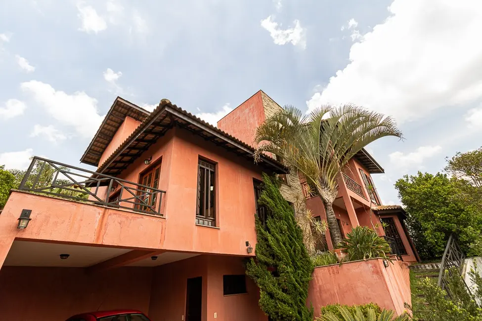 Foto 4 de Casa com 4 quartos à venda, 291m2 em Jardim Indaiá, Embu Das Artes - SP