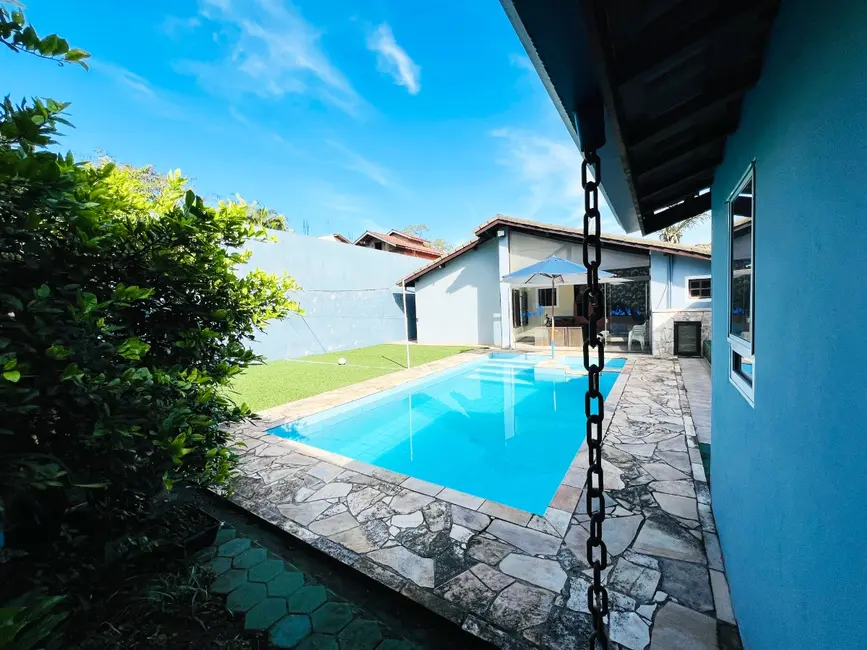 Casa de Condomínio com 3 quartos à venda, 215m2 em Centro Alto, Ribeirao Pires - SP - imagem 4 Foto 4 de Casa de Condomínio com 3 quartos à venda, 215m2 em Centro Alto, Ribeirao Pires - SP