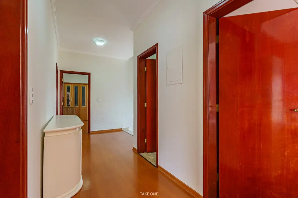 Foto 9 de Casa de Condomínio com 5 quartos à venda, 350m2 em Parque das Laranjeiras, Itatiba - SP