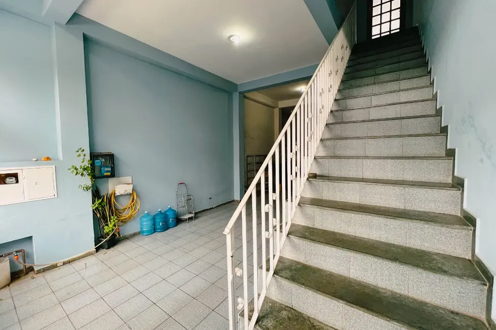 Foto 3 de Sobrado com 3 quartos à venda, 371m2 em Jardim Santa Lídia, Maua - SP