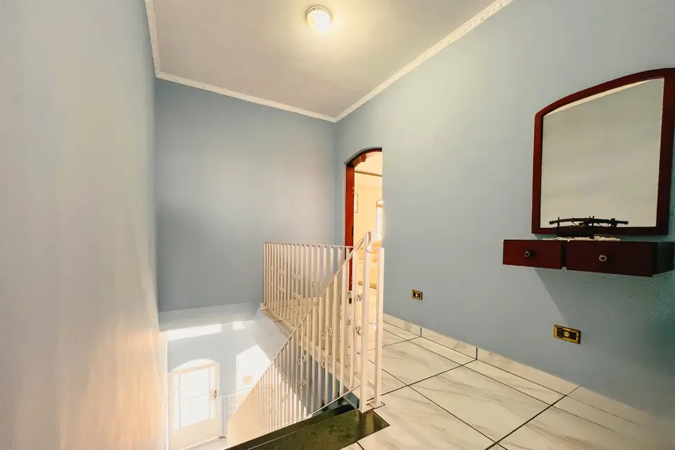 Foto 4 de Sobrado com 3 quartos à venda, 371m2 em Jardim Santa Lídia, Maua - SP